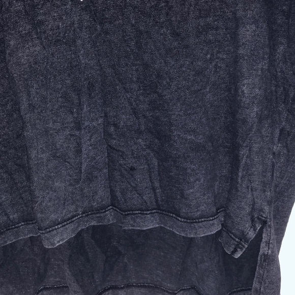 Two cropped top t-shirts - Picture 4 of 4